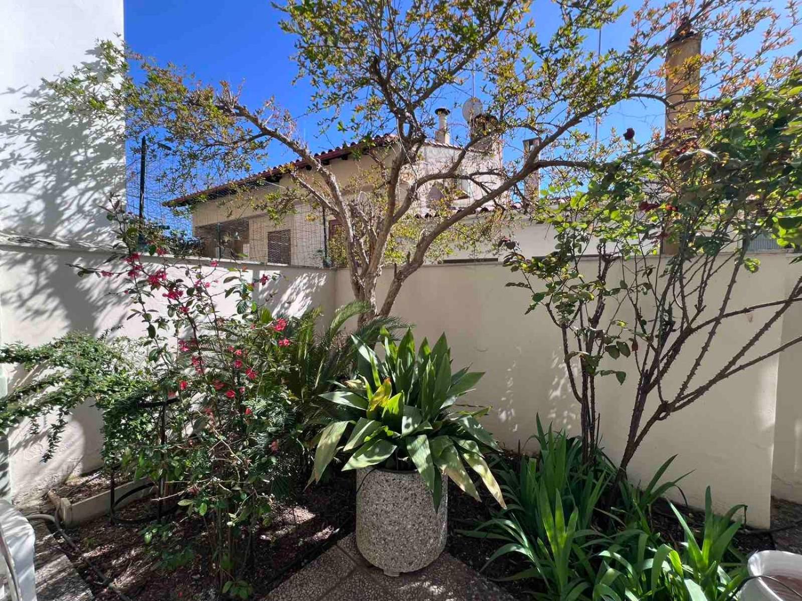 Villa Retro House With Garden In Anopoli Thessaloniki Exterior foto